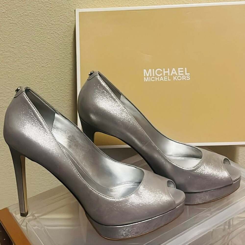 Michael Kors Silver Peep-Toe Platform Pumps
